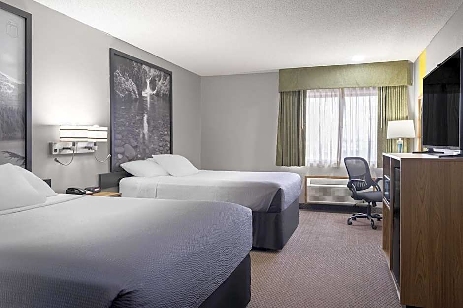 Super 8 by Wyndham Baker City