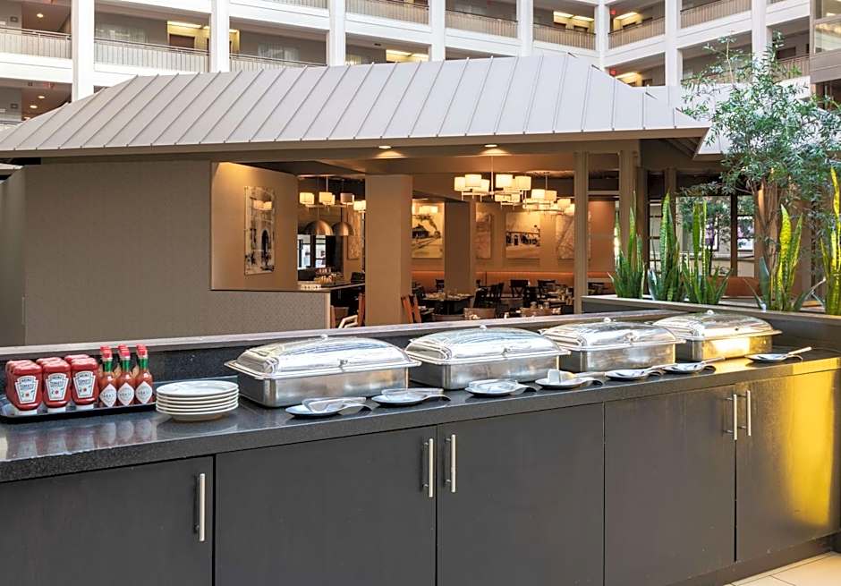 Embassy Suites by Hilton Chicago North Shore Deerfield