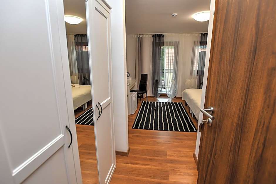 É-Vaskó Panzió Borpince