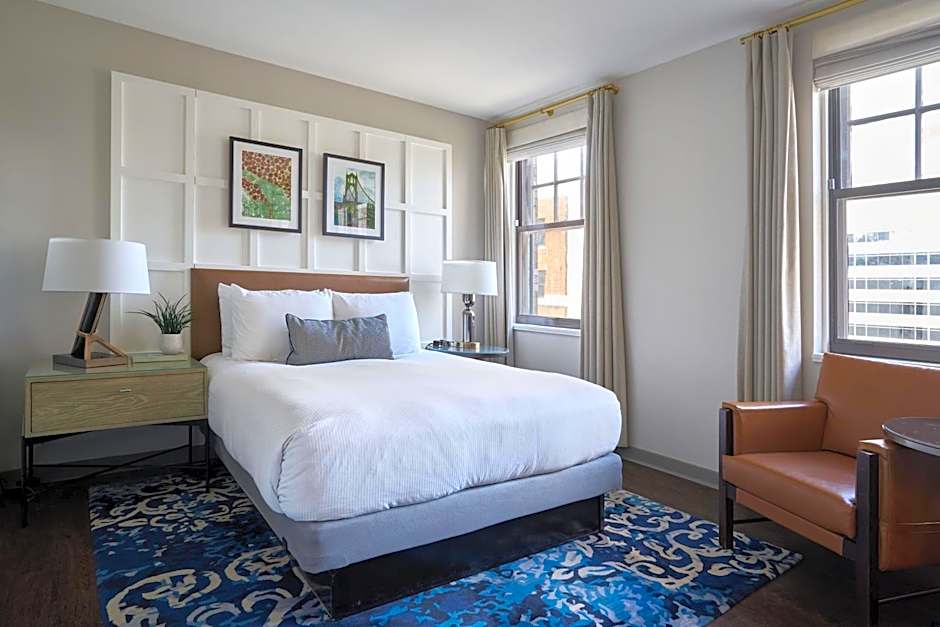 Heathman Hotel