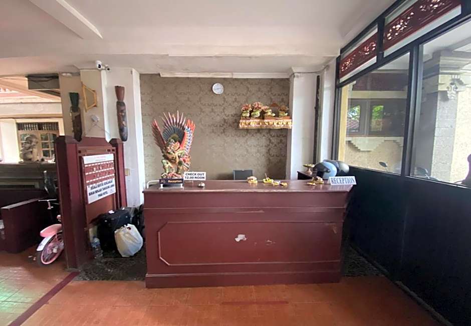 Hotel Candra Adigraha