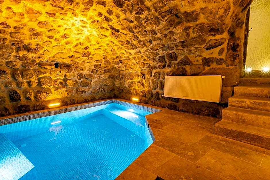Atilla's Cave Hotel