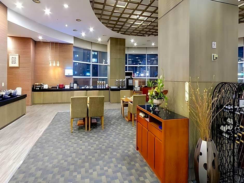 Gumi Century Hotel