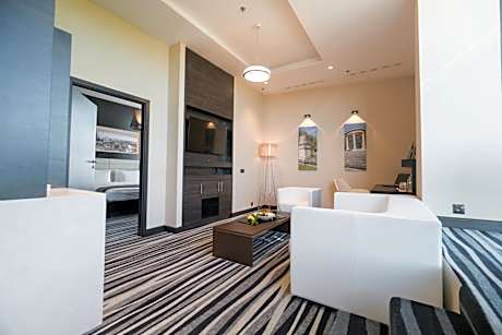 Executive King Suite