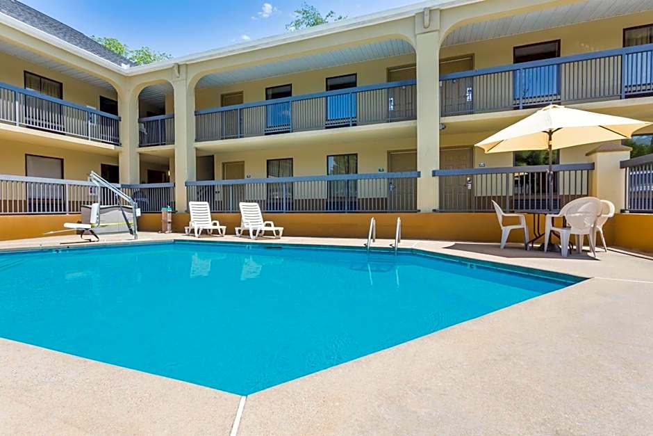 Days Inn by Wyndham Elberton