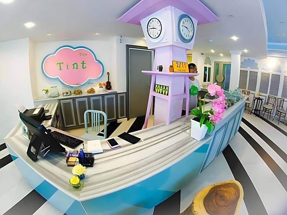 The Tint at Phuket Town Hotel