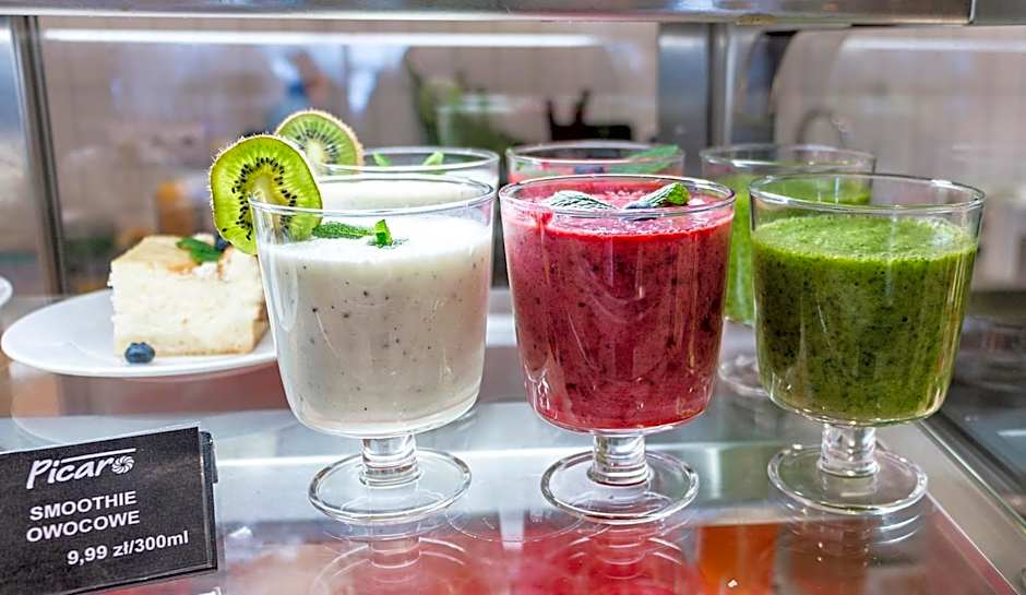 Hotel Picaro Żarska Wieś Południe A4 kierunek Polska