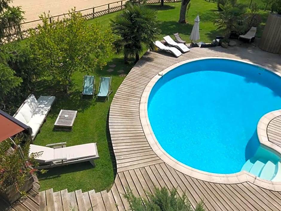 Les Crinieres En Brie