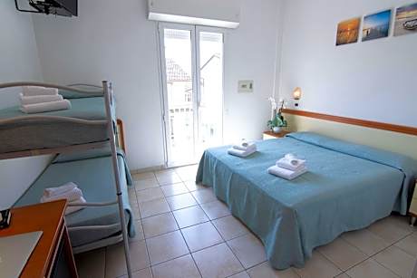 Family Room with Balcony and Sea View