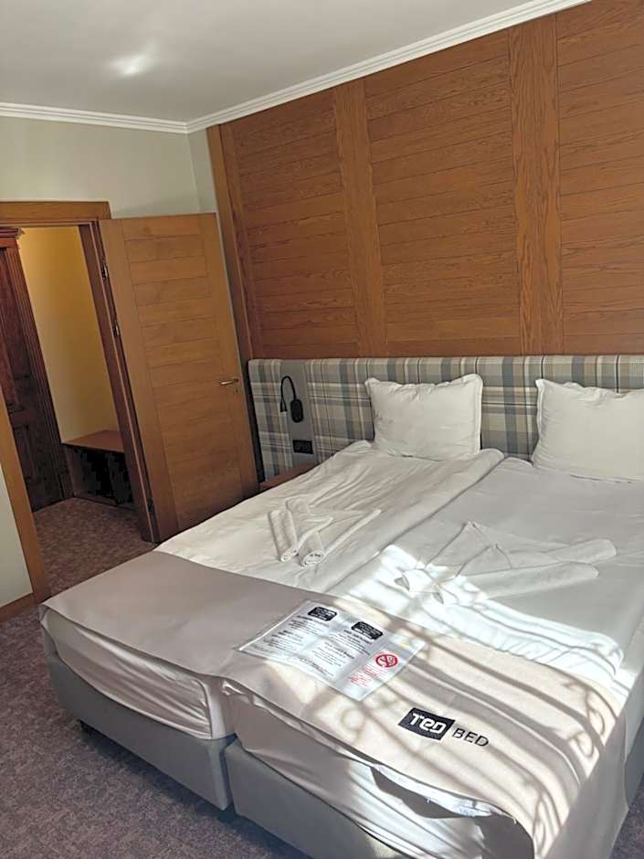 Prince Cyril Hotel