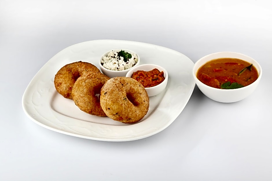 Capital O 18592 M Hotel