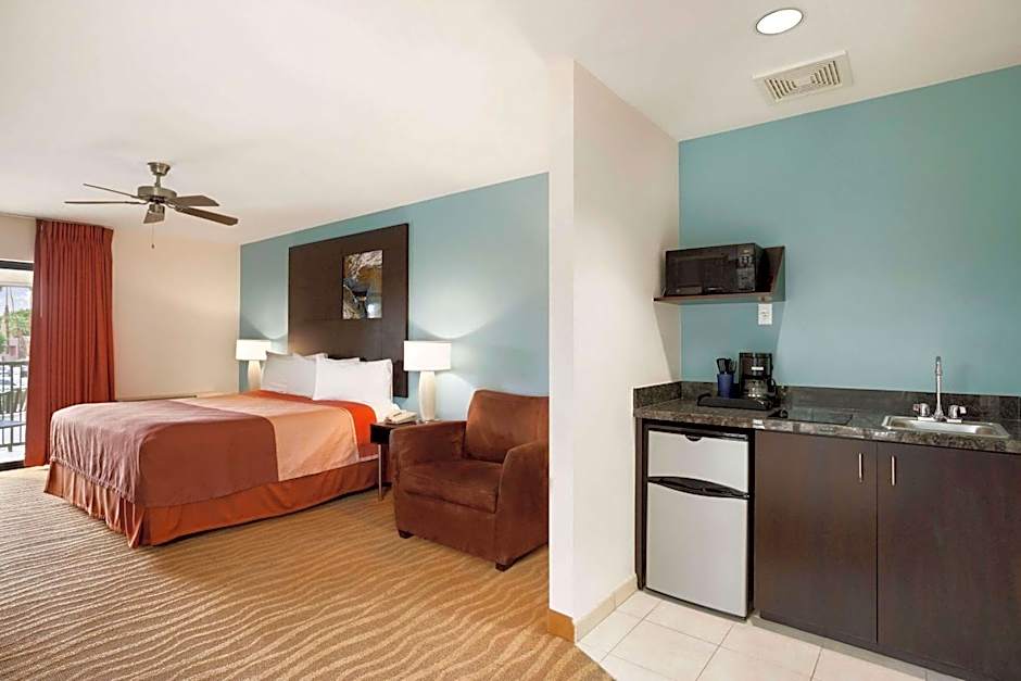 Super 8 by Wyndham Indio