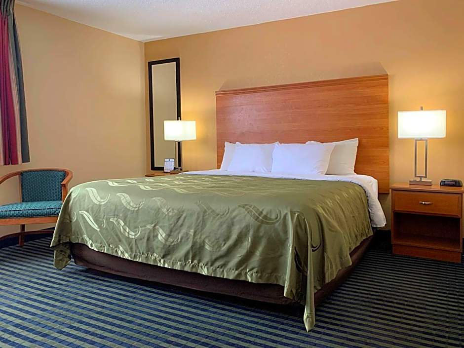 Quality Inn Ottawa near Starved Rock State Park