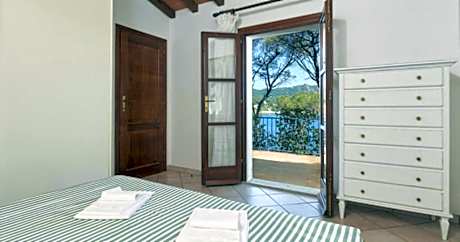 Two-Bedroom Apartment with Terrace and Sea View