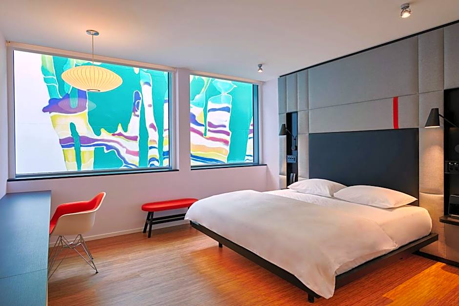 citizenM Miami Worldcenter