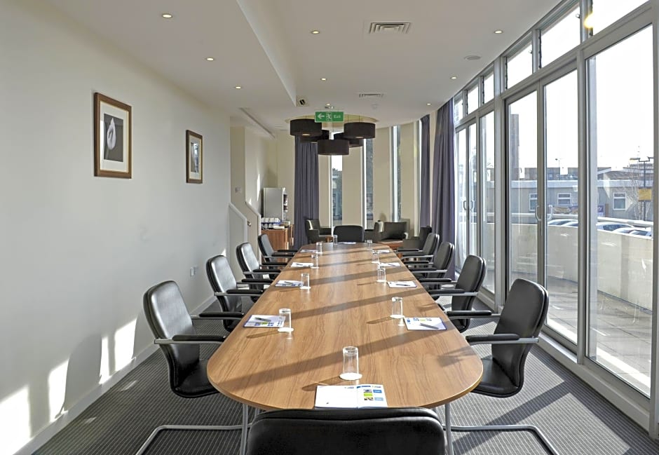 Holiday Inn Express Crewe