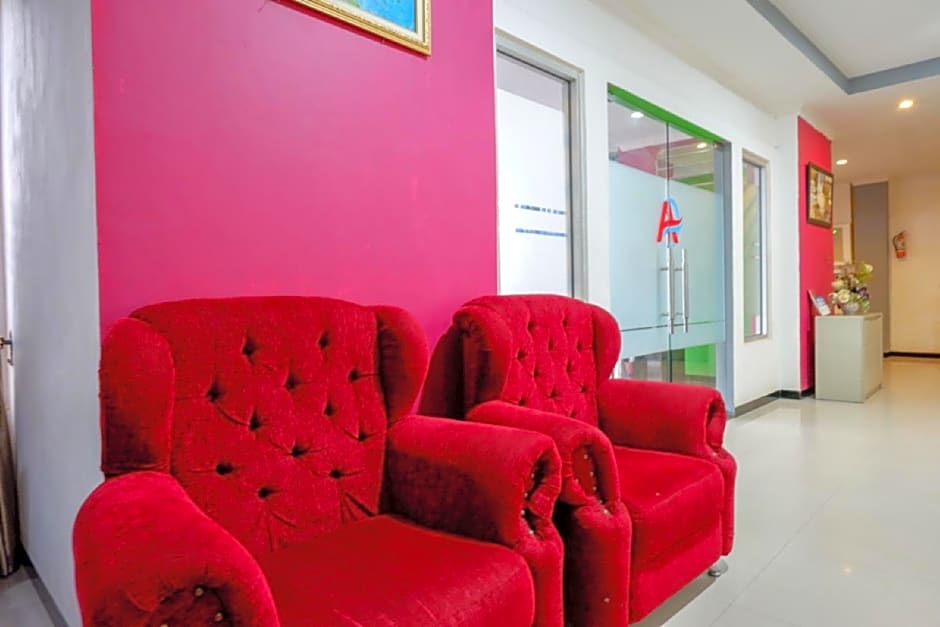 RedDoorz near Citraland Waterpark Kendari