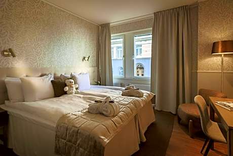 Premium Twin Room