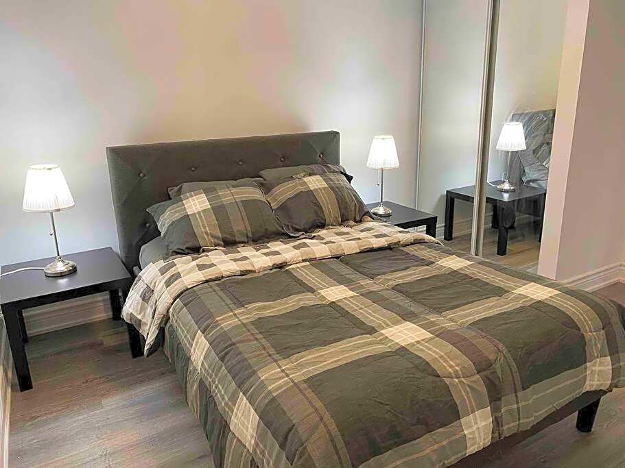 Adorable 2-Bedroom Basement with Sep Entrance