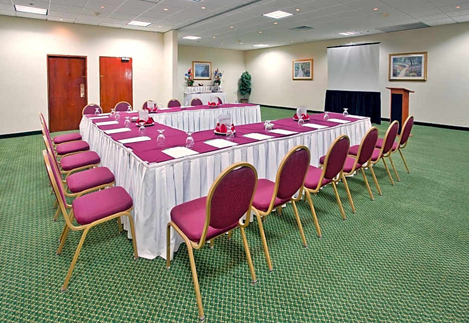 Holiday Inn Ponce & El Tropical Casino By IHG