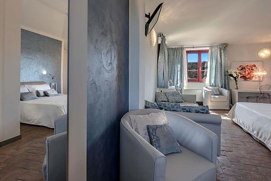 Hotel Casolare Le Terre Rosse