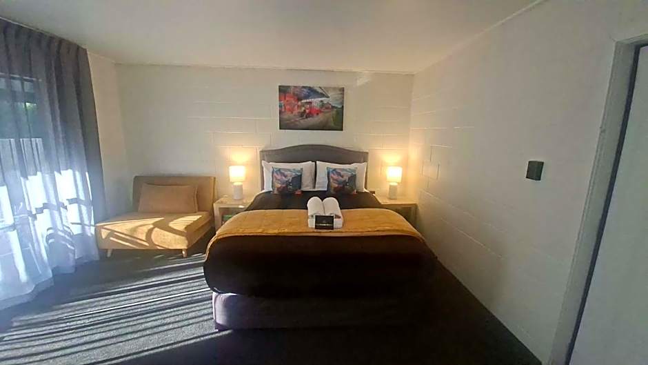 Mackenzie motels