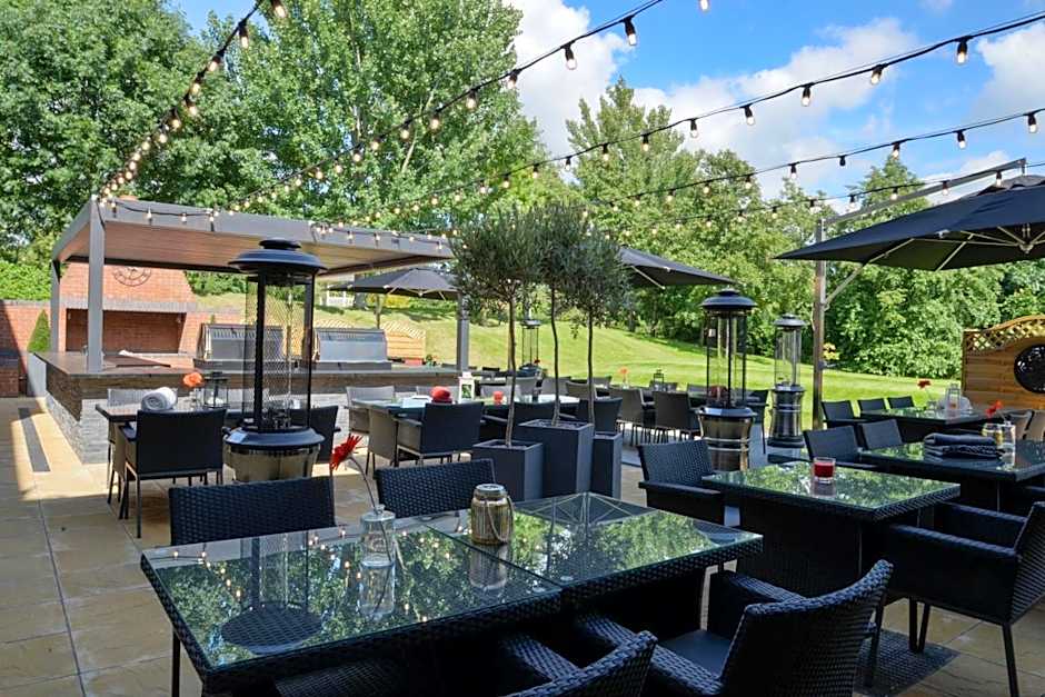 De Vere Cranage Estate