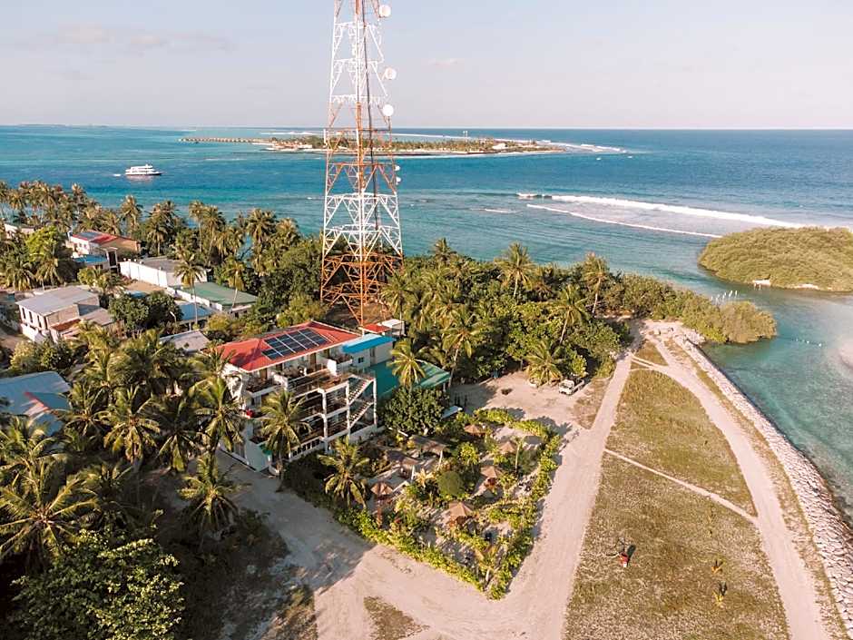 Reef Edge Thulusdhoo