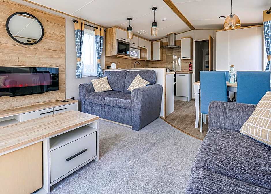 Waters Edge Leisure Park