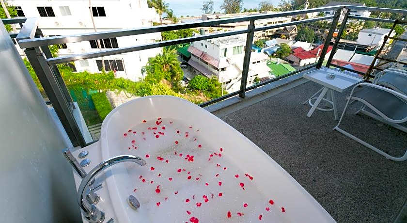 Sugar Palm Grand Hillside