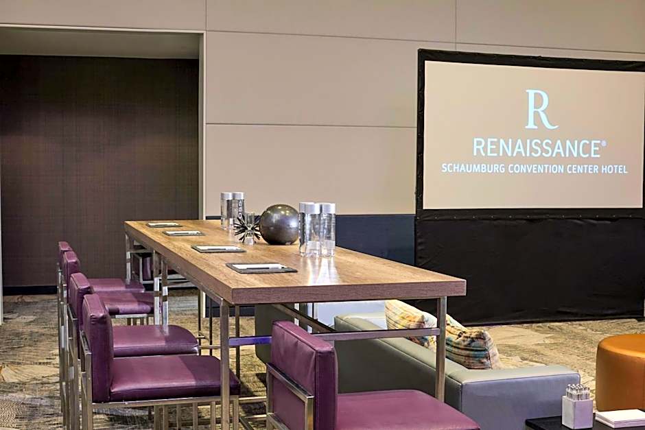Renaissance by Marriott Schaumburg Convention Center Hotel