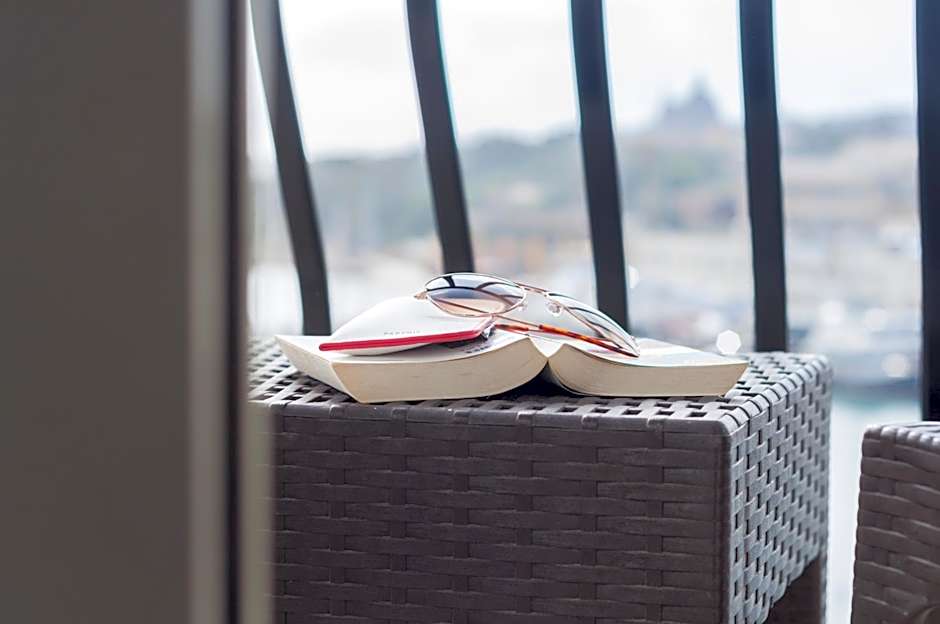 Bayview Hotel by ST Hotels