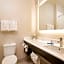  Holiday Inn Express & Suites