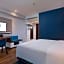 Holiday Inn Express Ningbo City Center By IHG