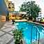Fariyas Hotel