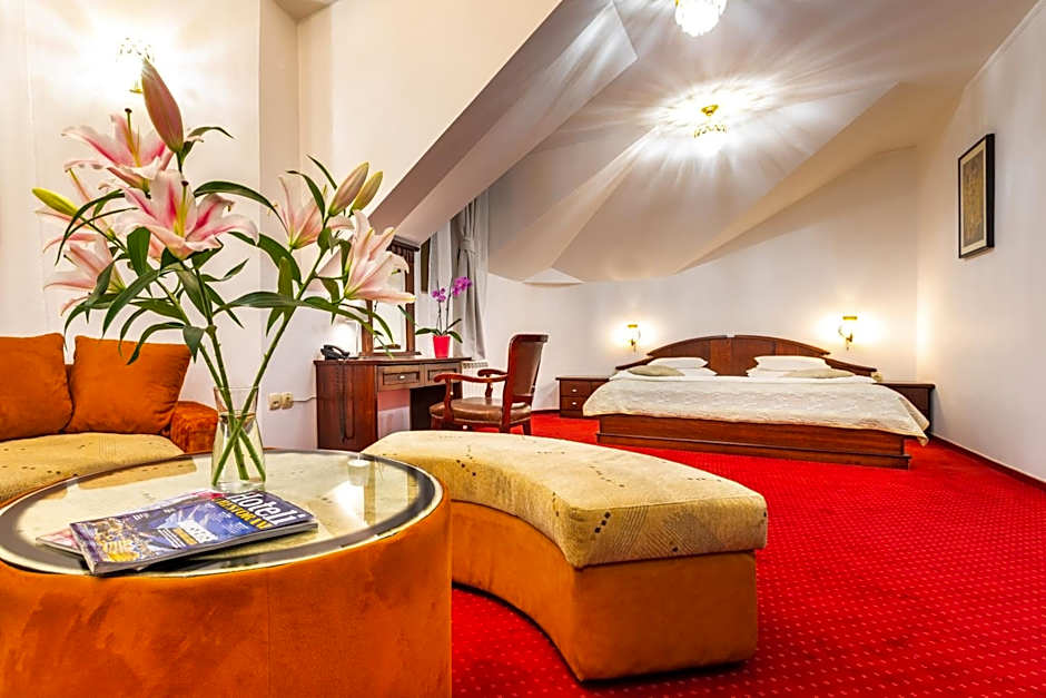 Garni Hotel Royal Crown