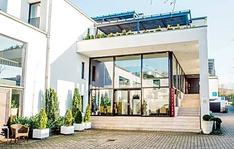 Lindenhof Hotel Tepe