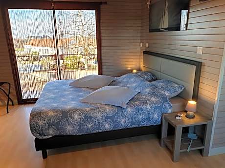 Double Room with Balcony and Sea View