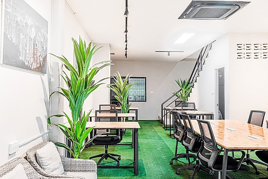 Breakers Hotel Rawai