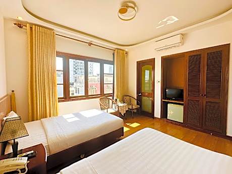 City View Deluxe Twin