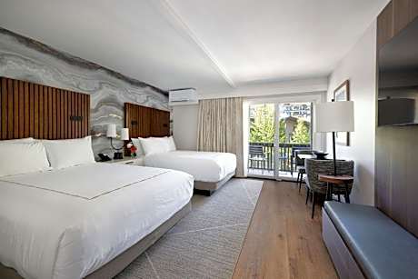 Double Room with Balcony Gore Creek View