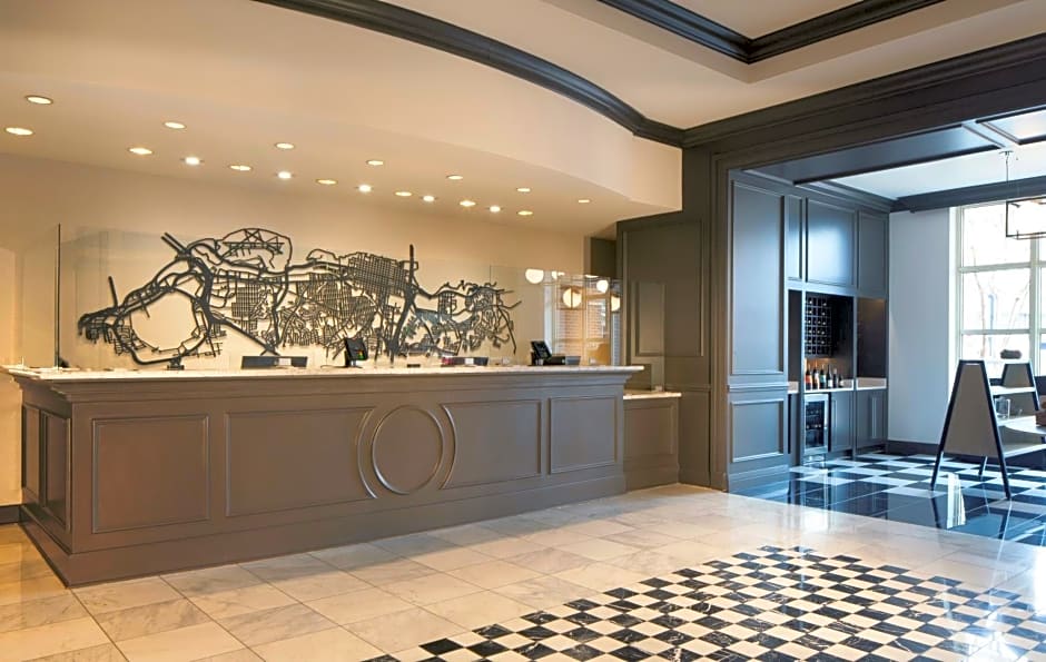 Hilton Alexandria Old Town