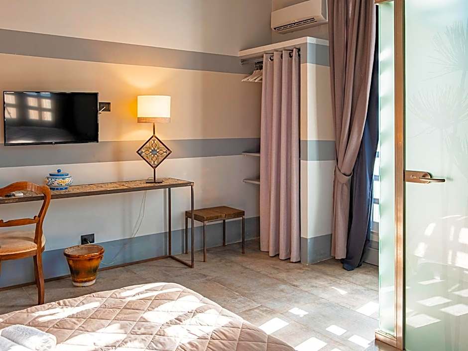 Design 4 Rooms