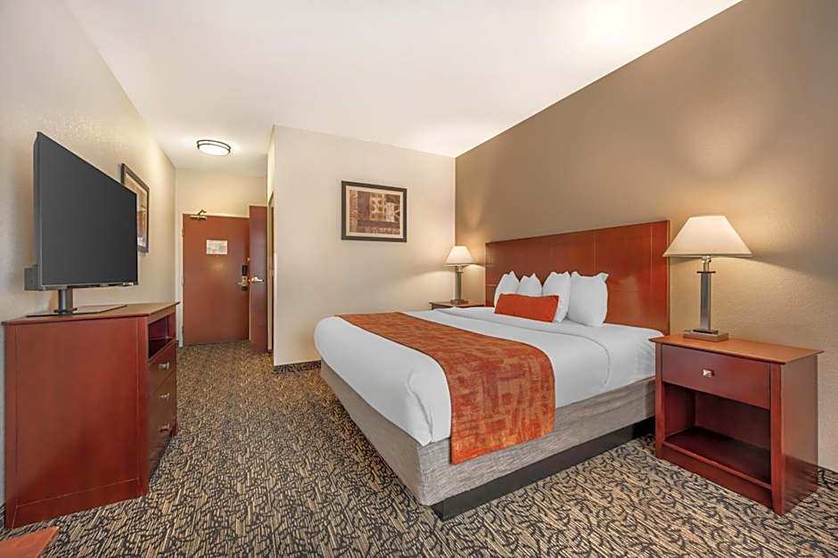Best Western Plus Louisville Inn And Suites