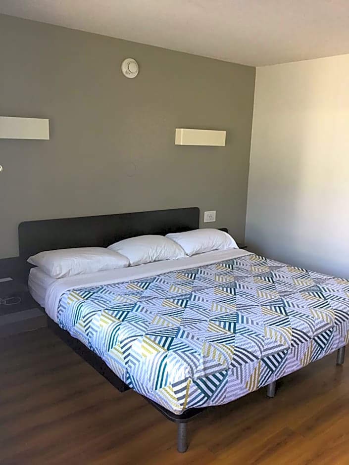 Motel 6-El Paso, TX - West