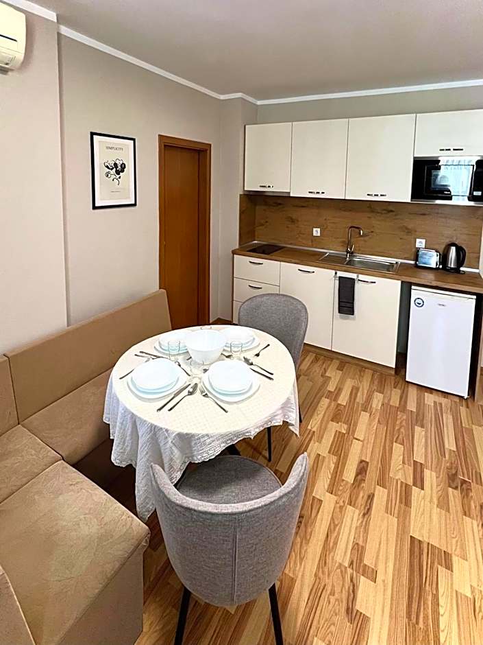 Sineva Del Sol Apartments