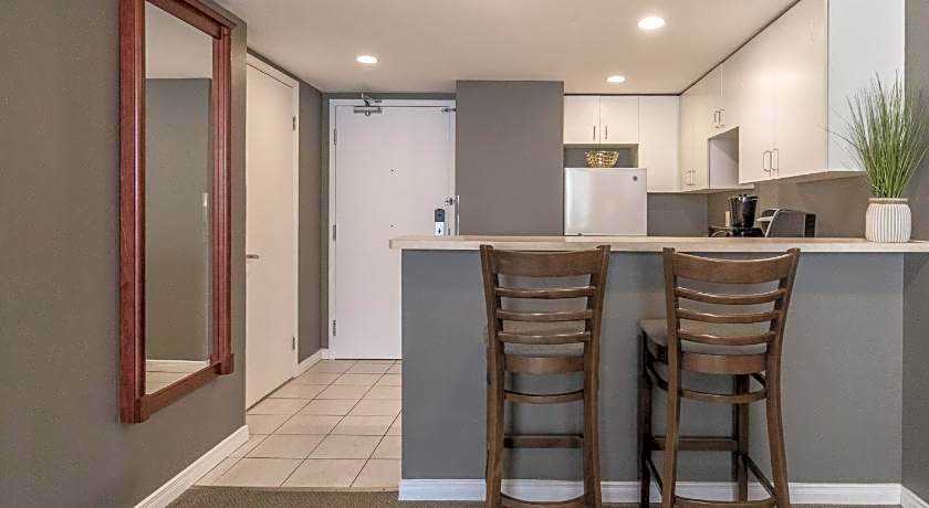 Hotel Faubourg Montreal Centre Ville Downtown