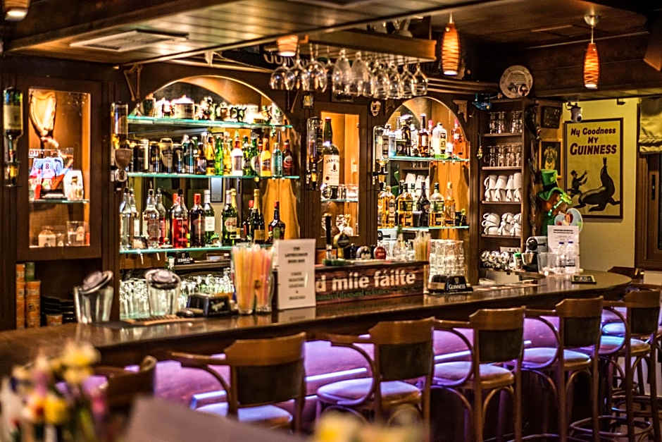 Stefania Studios by Estia