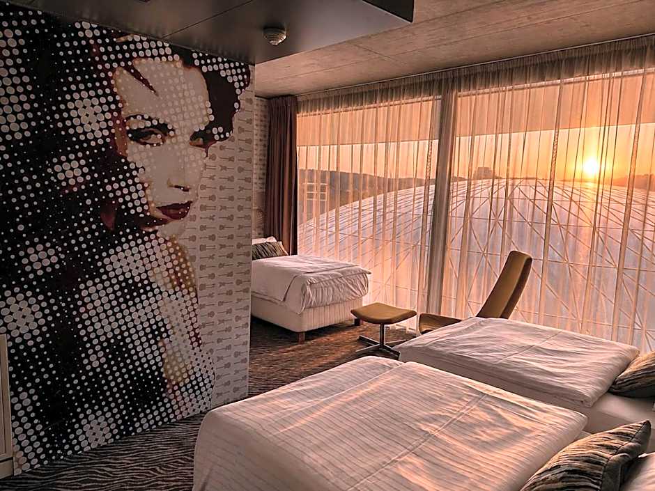 Sono Hotel
