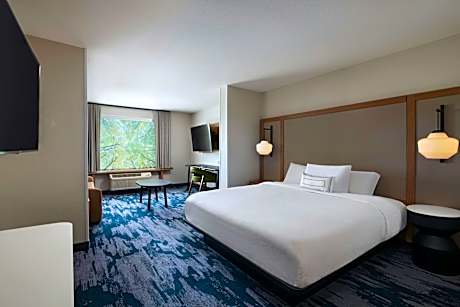 King Suite with Sofa Bed and Roll-in Shower - Mobility Accessible